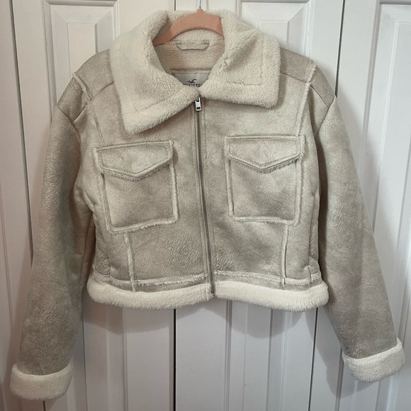 Hollister Jacket - Picture 1 of 3